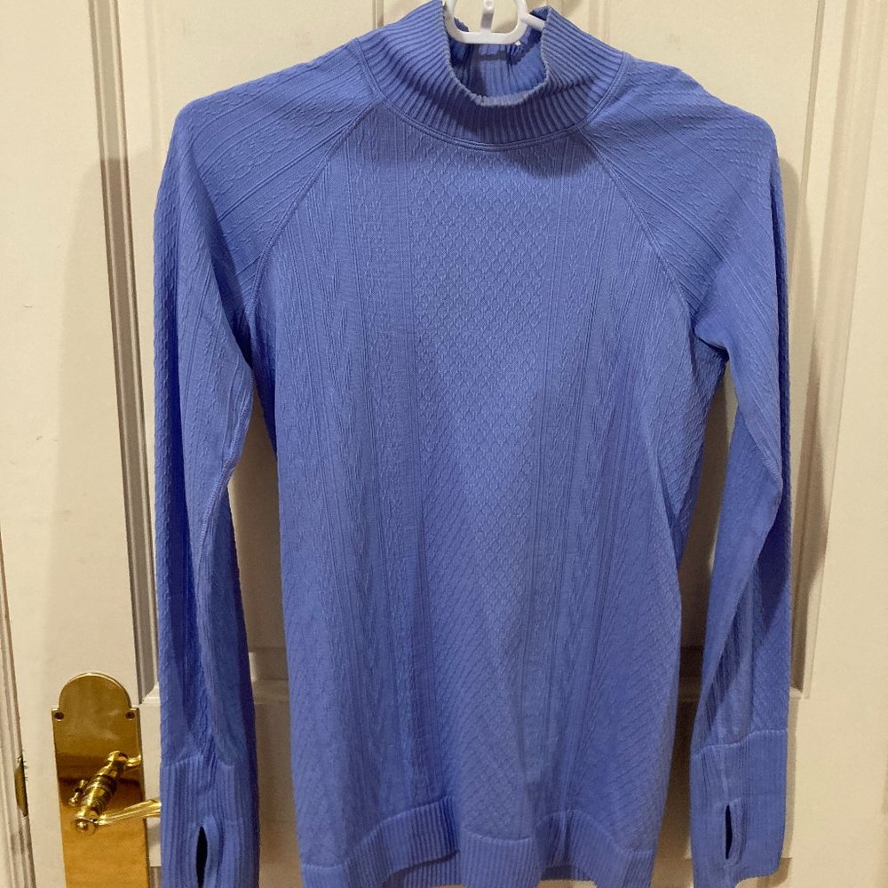 Lululemon turtleneck
